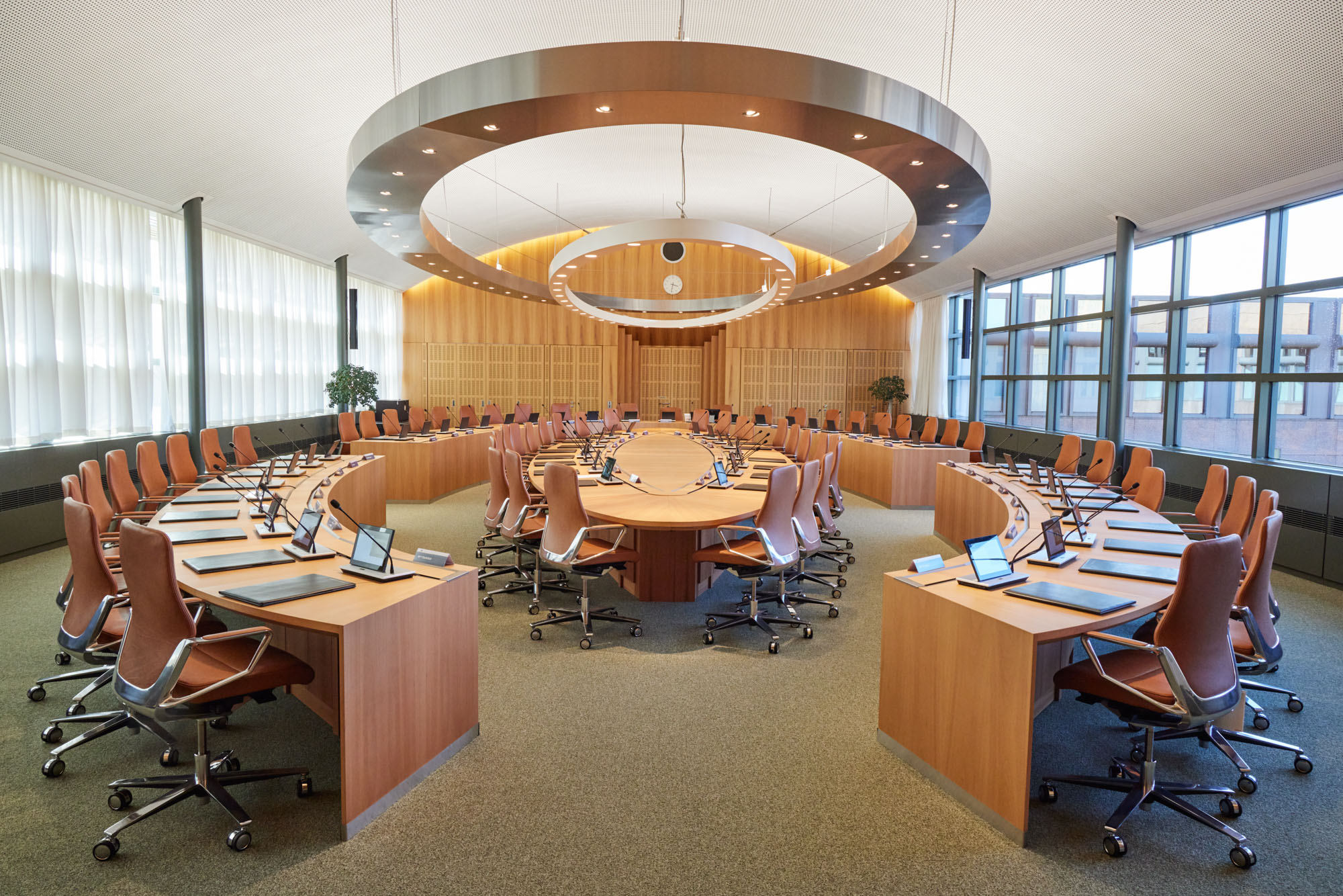 سالن کنفرانس حرفه‌ای